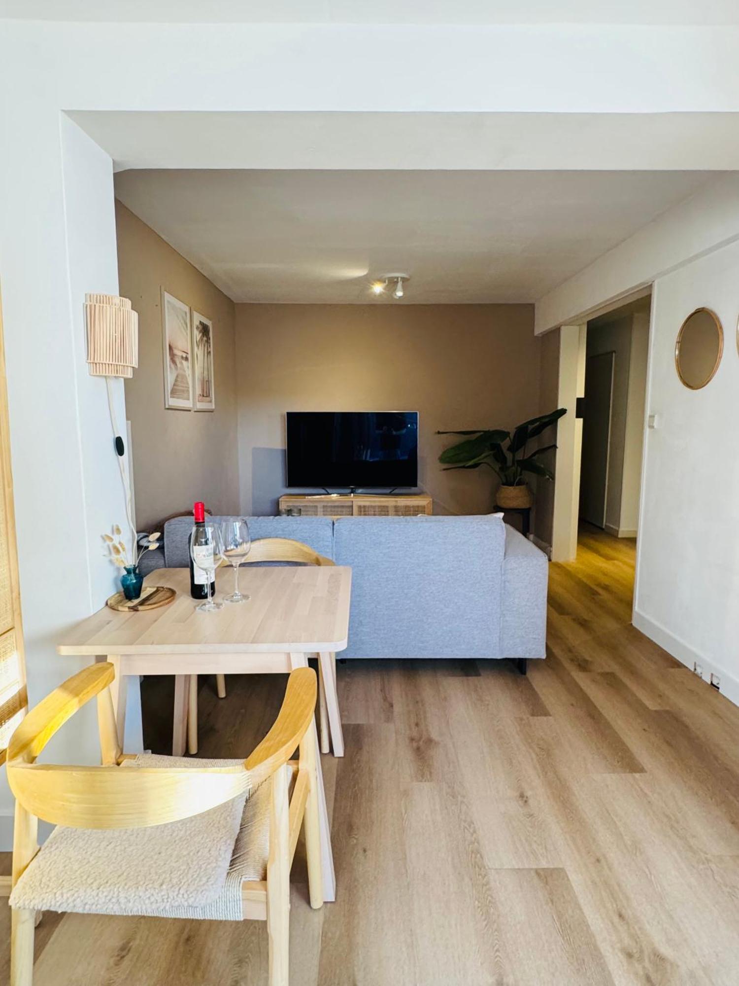 Hello Noordwijk - Souterrain Hoogwakersbosstraat 6 Apartment Bagian luar foto