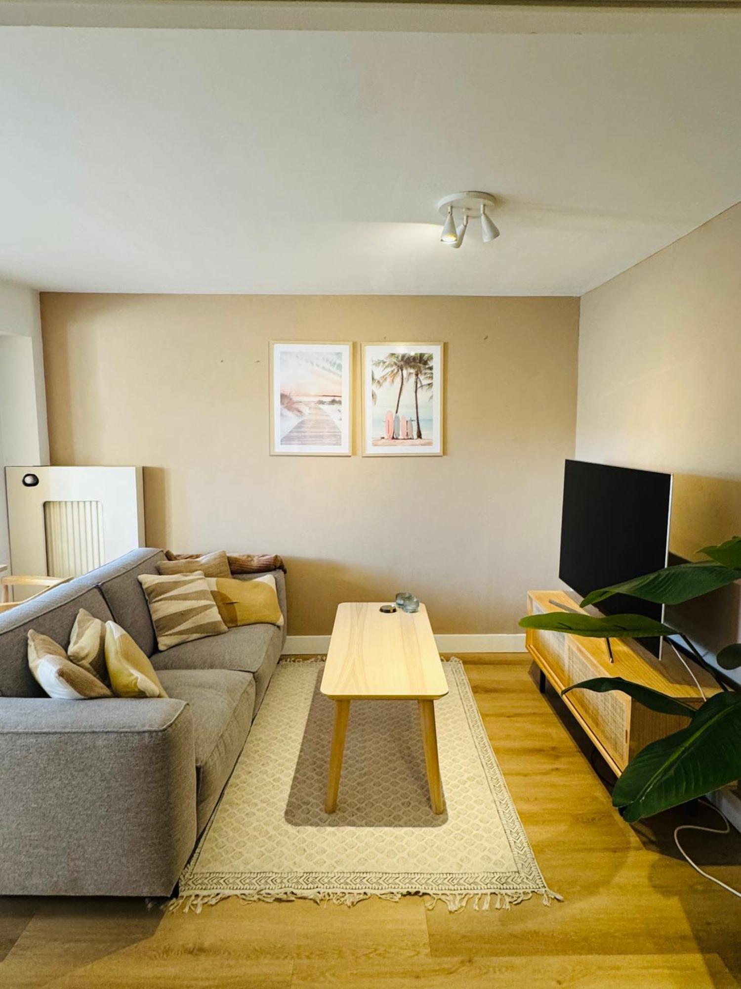 Hello Noordwijk - Souterrain Hoogwakersbosstraat 6 Apartment Bagian luar foto